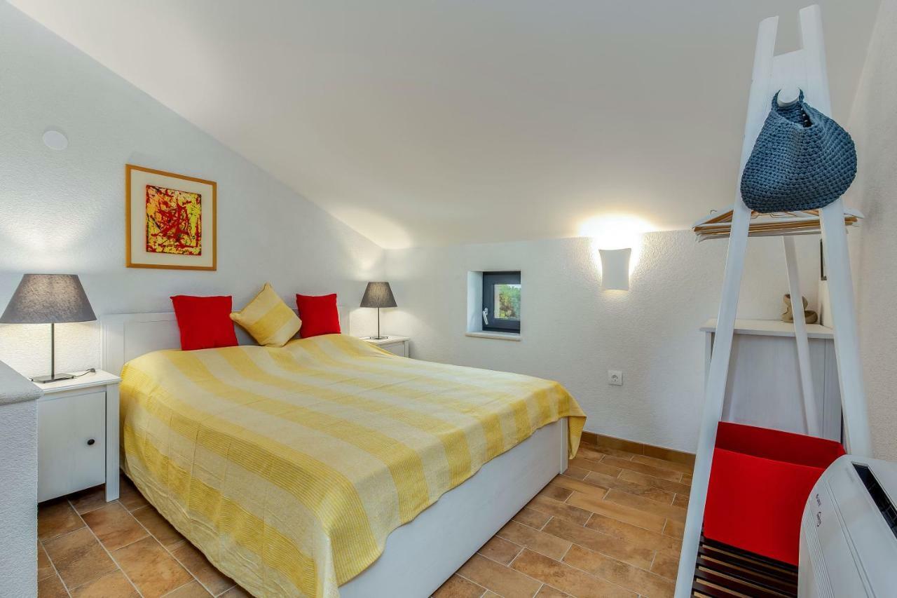 Apartment Li Tar-Vabriga Luaran gambar