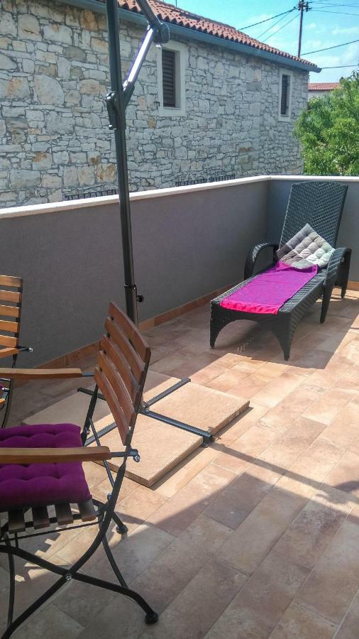 Apartment Li Tar-Vabriga Luaran gambar