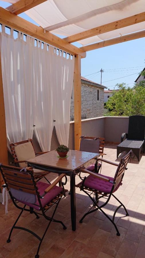 Apartment Li Tar-Vabriga Luaran gambar